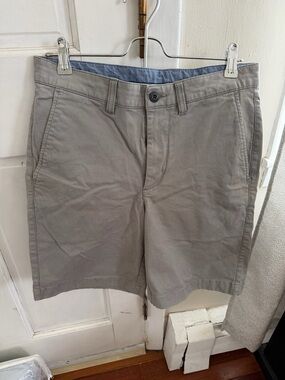 L.L. Bean Men's Light Gray Flat-Front Chino Shorts